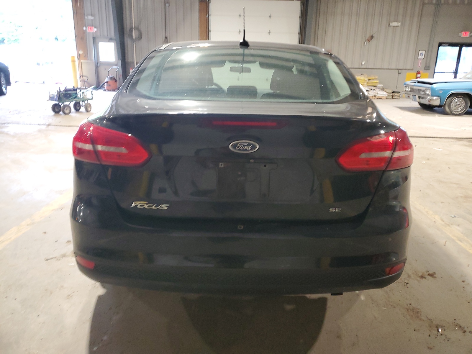 2015 Ford Focus Se vin: 1FADP3F26FL204001