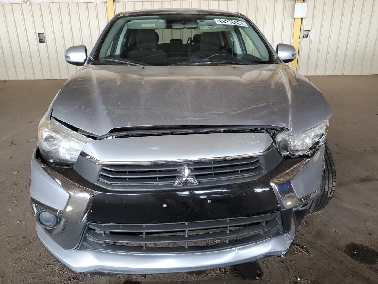 2016 Mitsubishi Outlander - Image 5