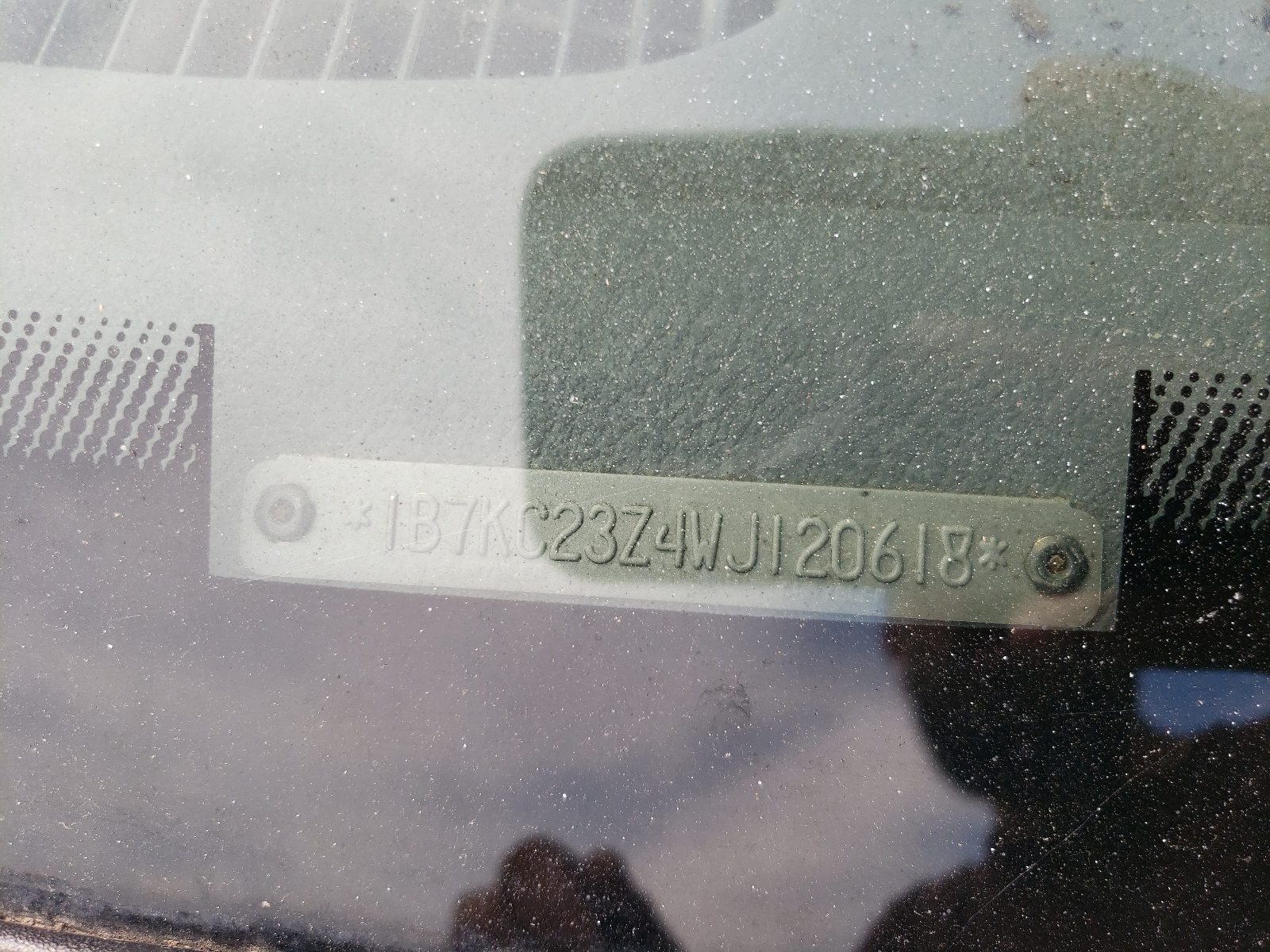 1B7KC23Z4WJ120618 1998 Dodge Ram 2500