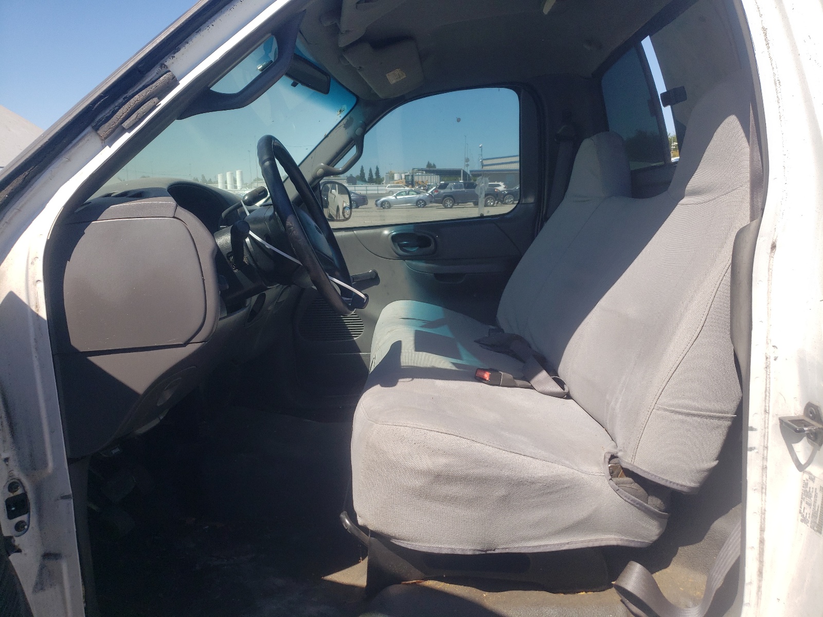 1FTRF17W02NA80461 2002 Ford F150