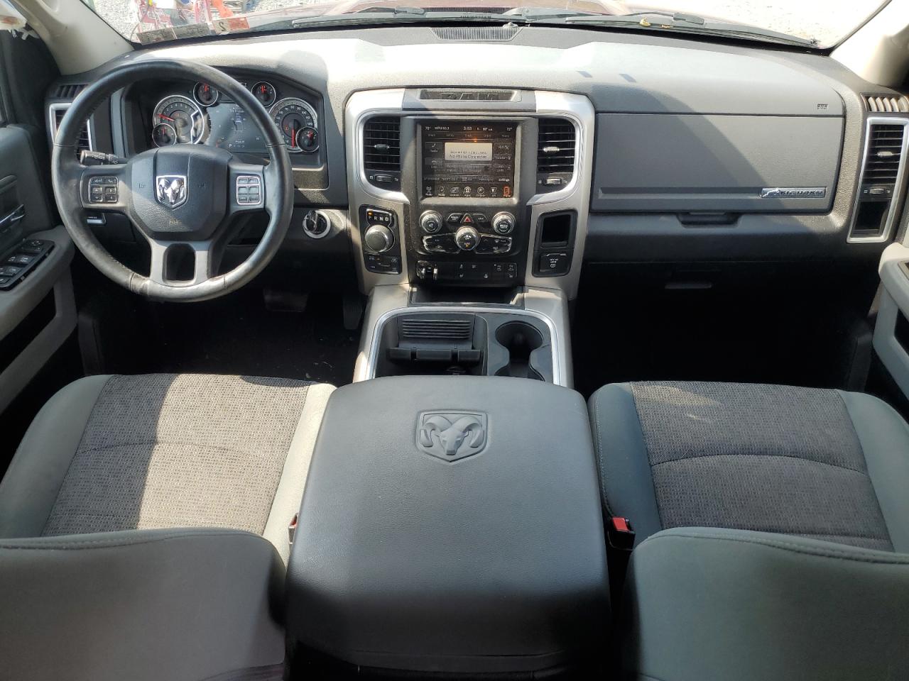 2016 Ram 1500 Slt VIN: 3C6RR7LT5GG207797 Lot: 65918184