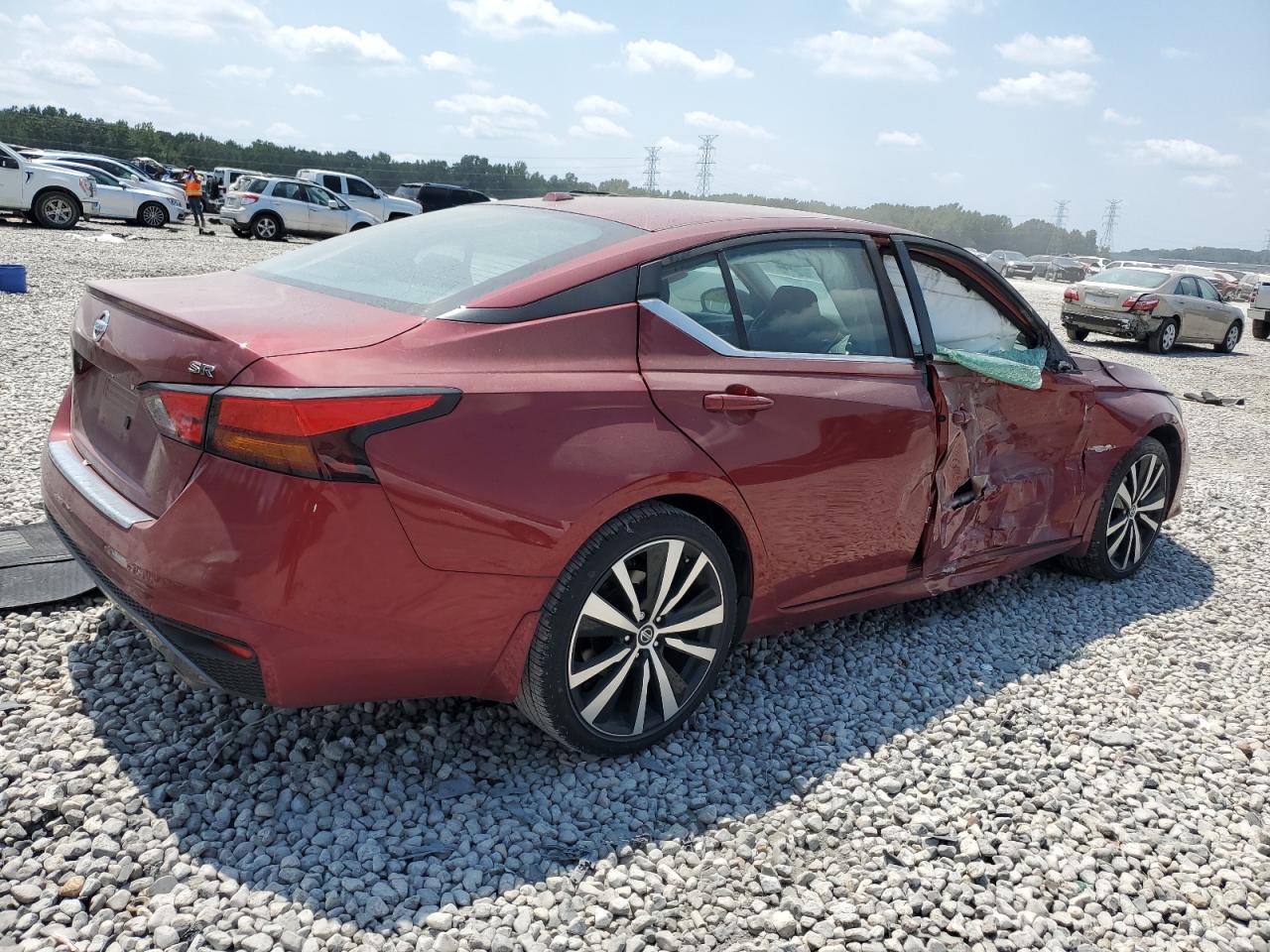 1N4BL4CV8NN411211 Nissan Altima SR 3