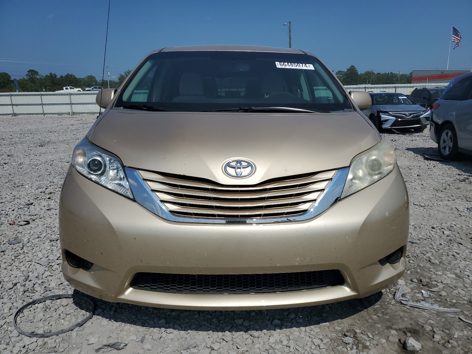 5TDKK3DC1BS148120 2011 Toyota Sienna Le