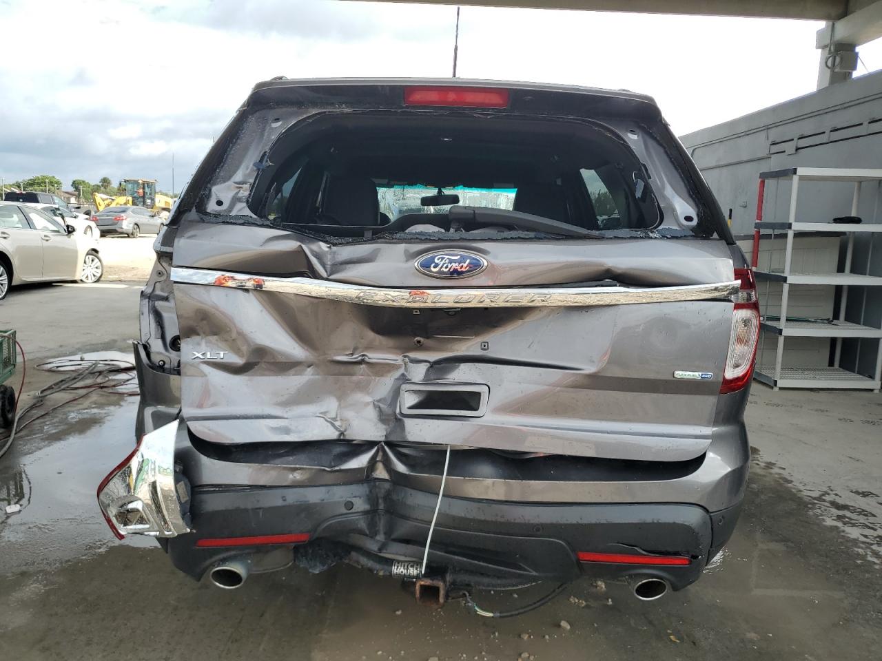 2014 Ford Explorer - Image 6