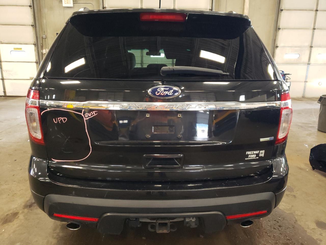 2015 Ford Explorer - Image 6