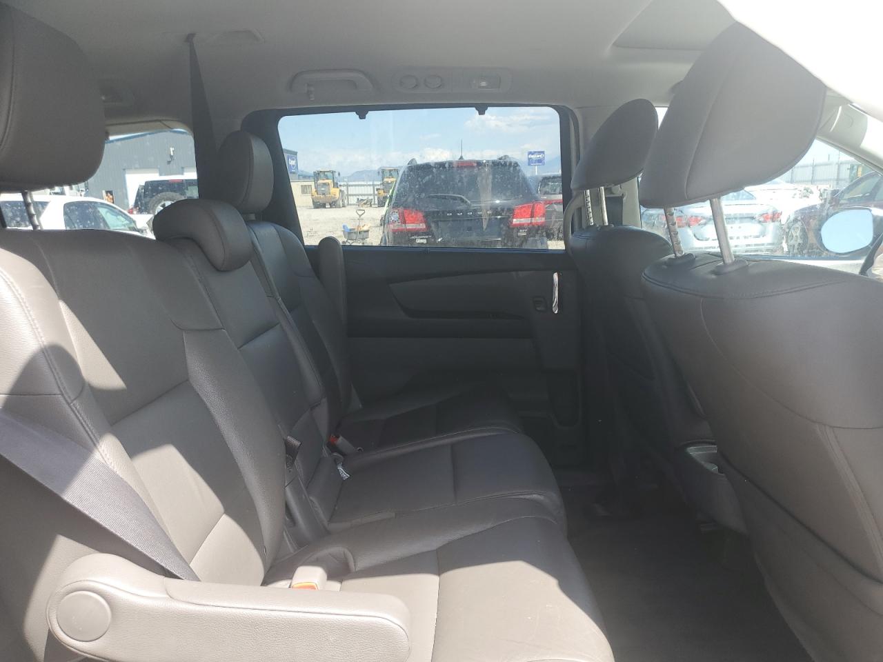 2016 Honda Odyssey - Image 11