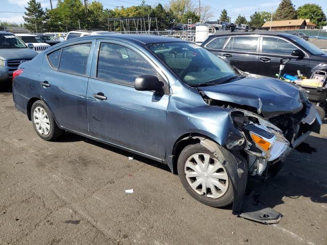 Sedans NISSAN VERSA 2015 Blue