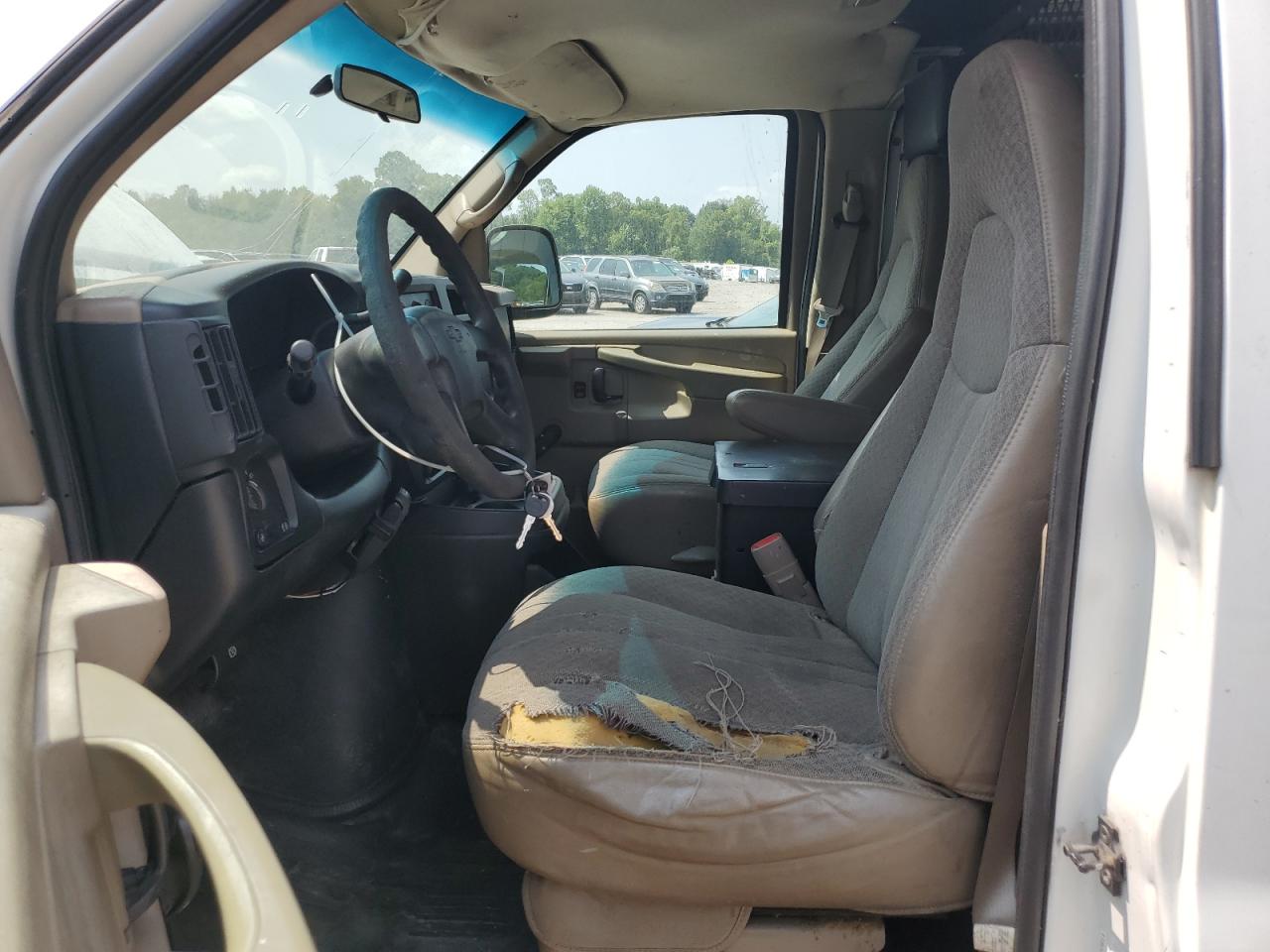 2004 Chevrolet Express G1500 VIN: 1GCFG15X541130387 Lot: 67458994