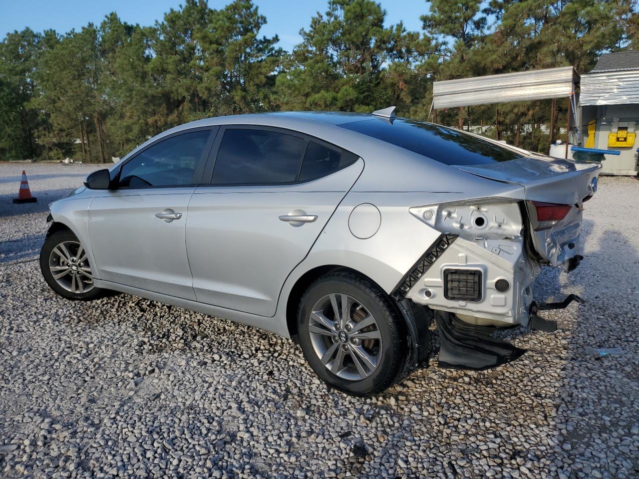 KMHD84LF3HU160276 2017 HYUNDAI ELANTRA - Image 2