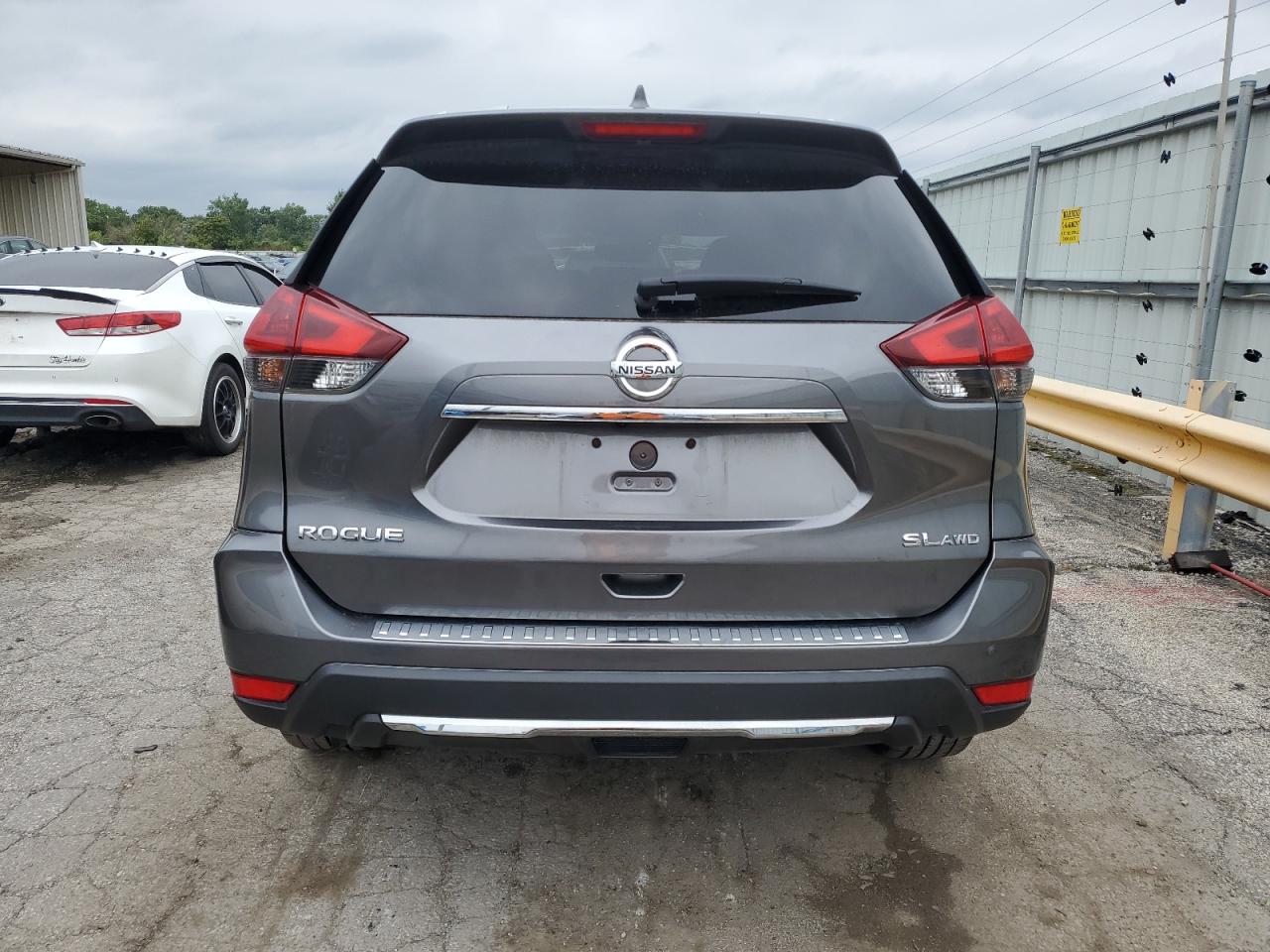 2018 Nissan Rogue S VIN: JN8AT2MV9JW328761 Lot: 67459764