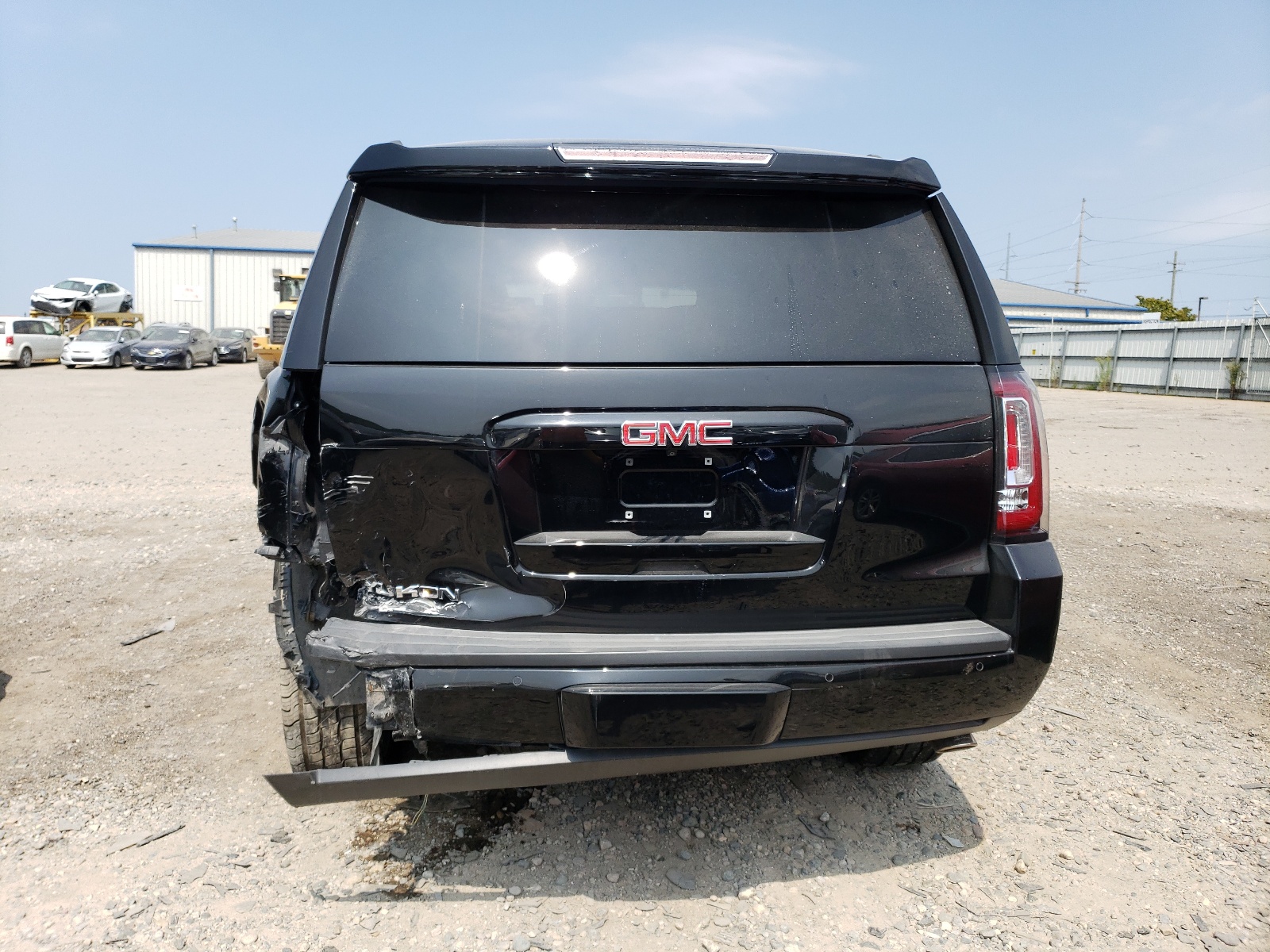 1GKS2BKCXHR260665 2017 GMC Yukon Slt