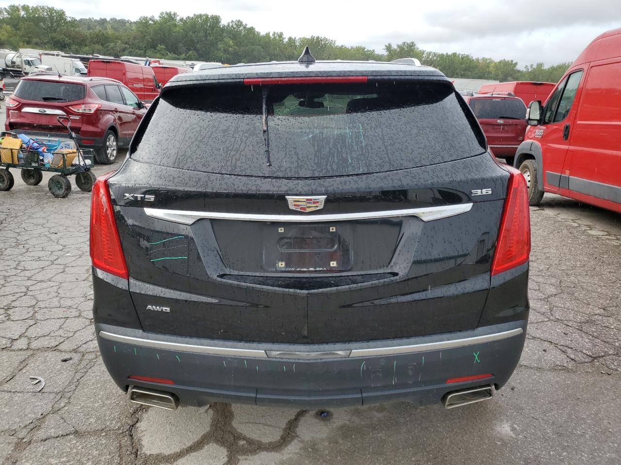 1GYKNDRS3HZ110712 2017 Cadillac Xt5 Luxury