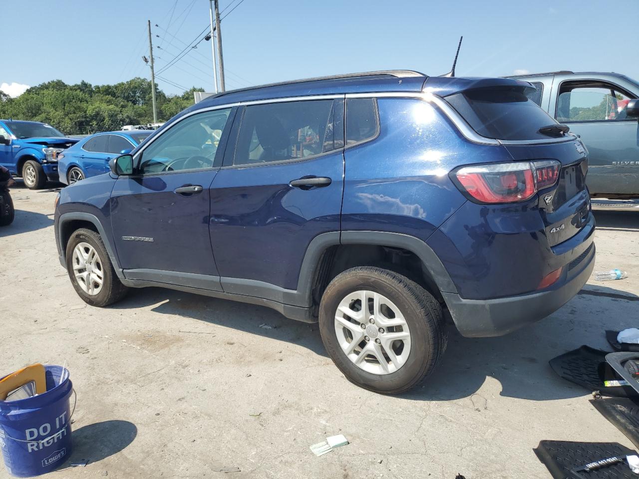 3C4NJDAB7KT689664 2019 JEEP COMPASS - Image 2