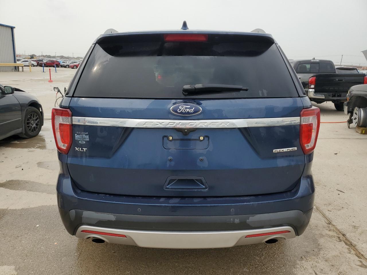 1FM5K7D83GGC33246 2016 Ford Explorer Xlt