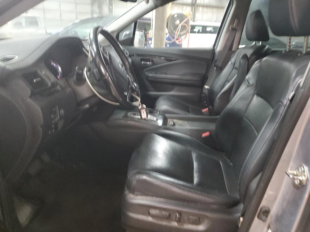 5FNYF6H0XHB004868 2017 Honda Pilot Elite