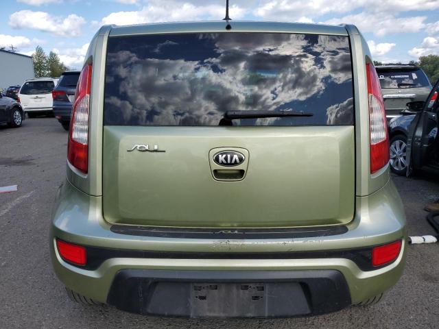  KIA SOUL 2013 Зеленый