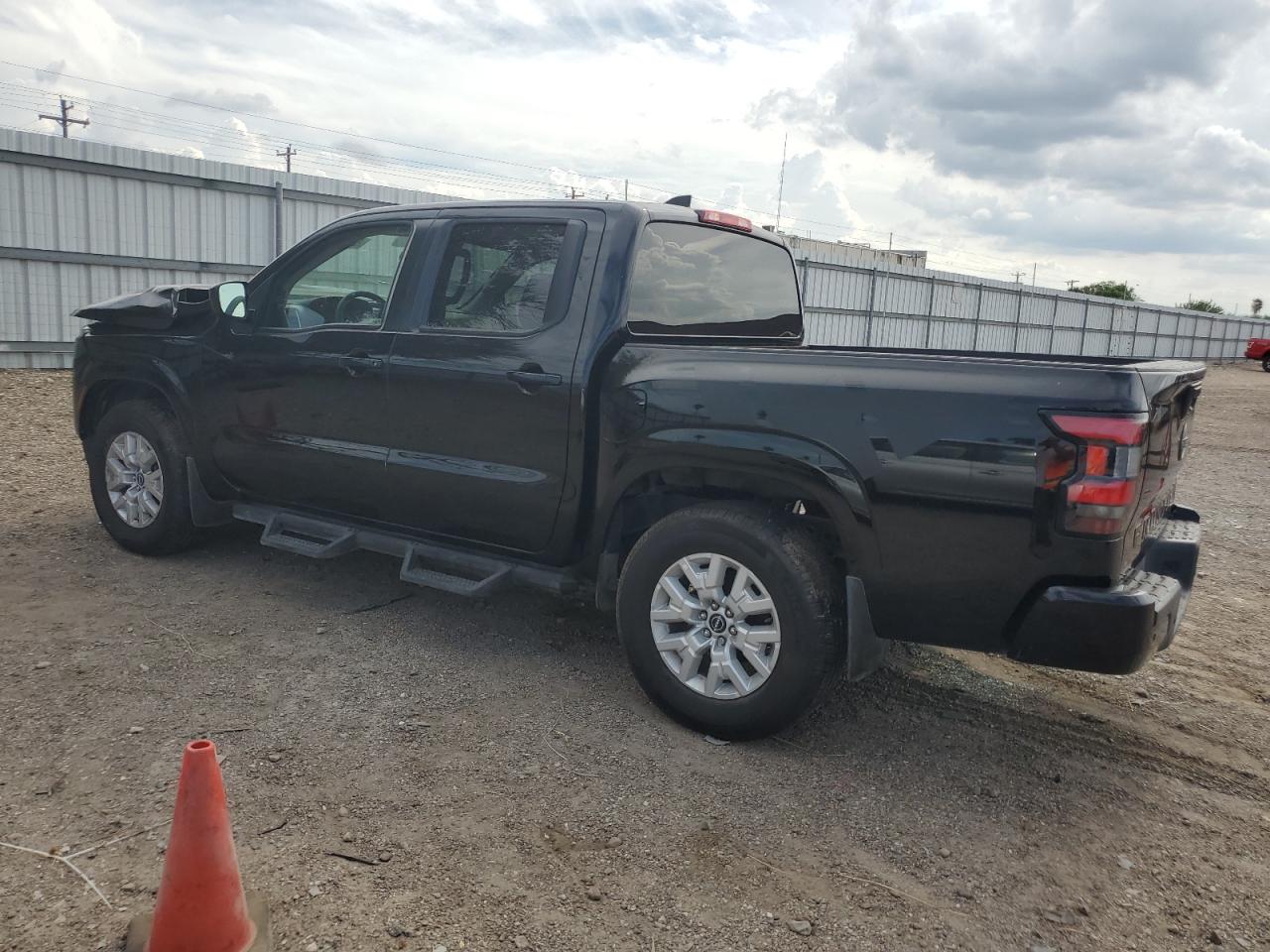 1N6ED1EJ8NN681744 2022 NISSAN NAVARA - Image 2