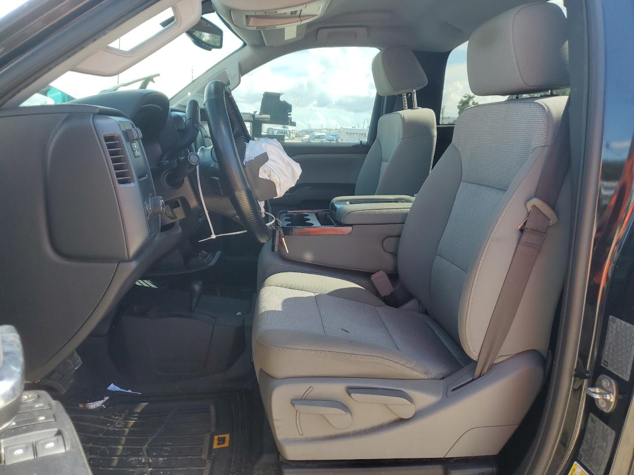 2017 Chevrolet Silverado - Image 7