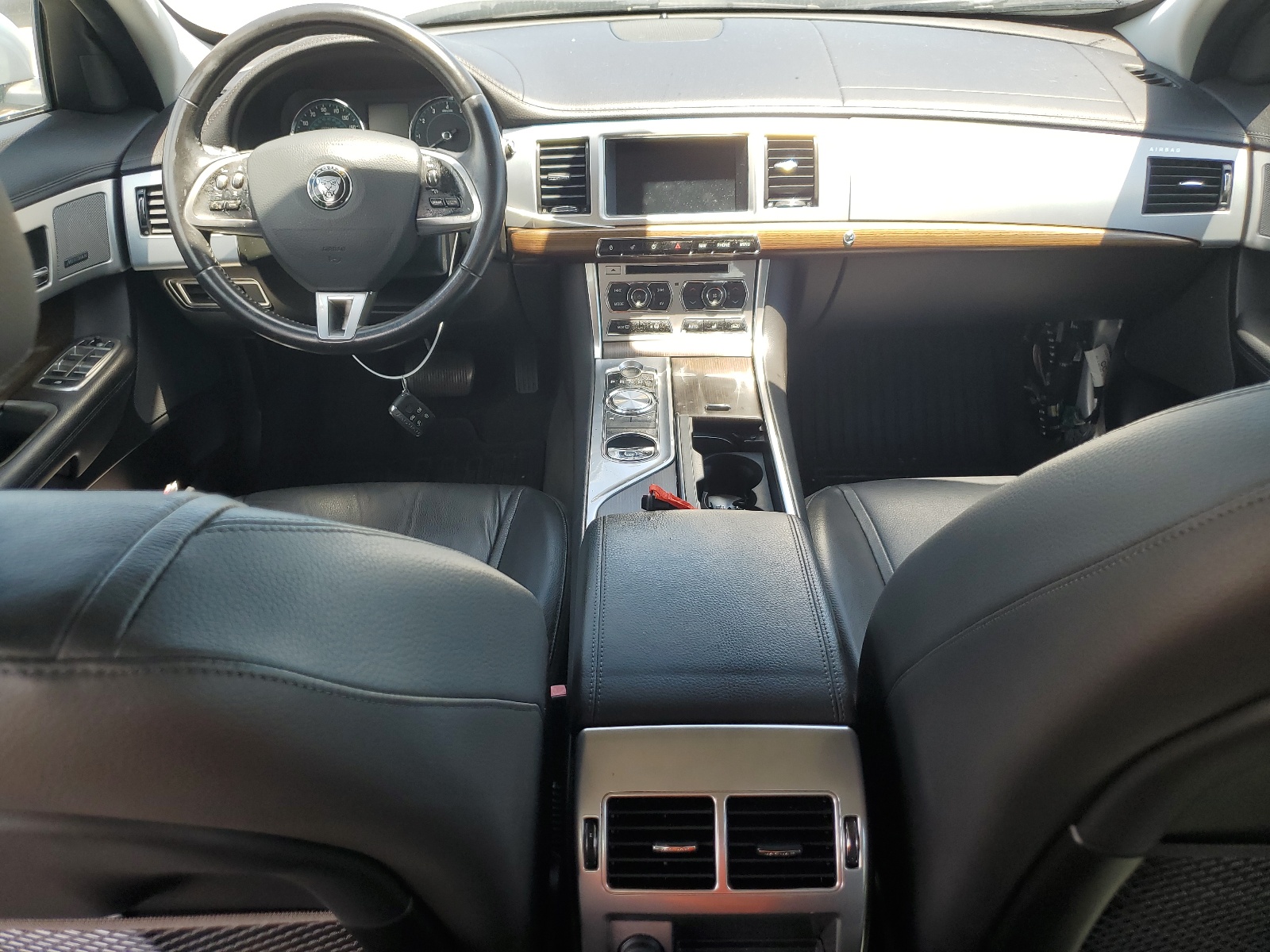 SAJWA0FS8FPU64347 2015 Jaguar Xf 2.0T Premium