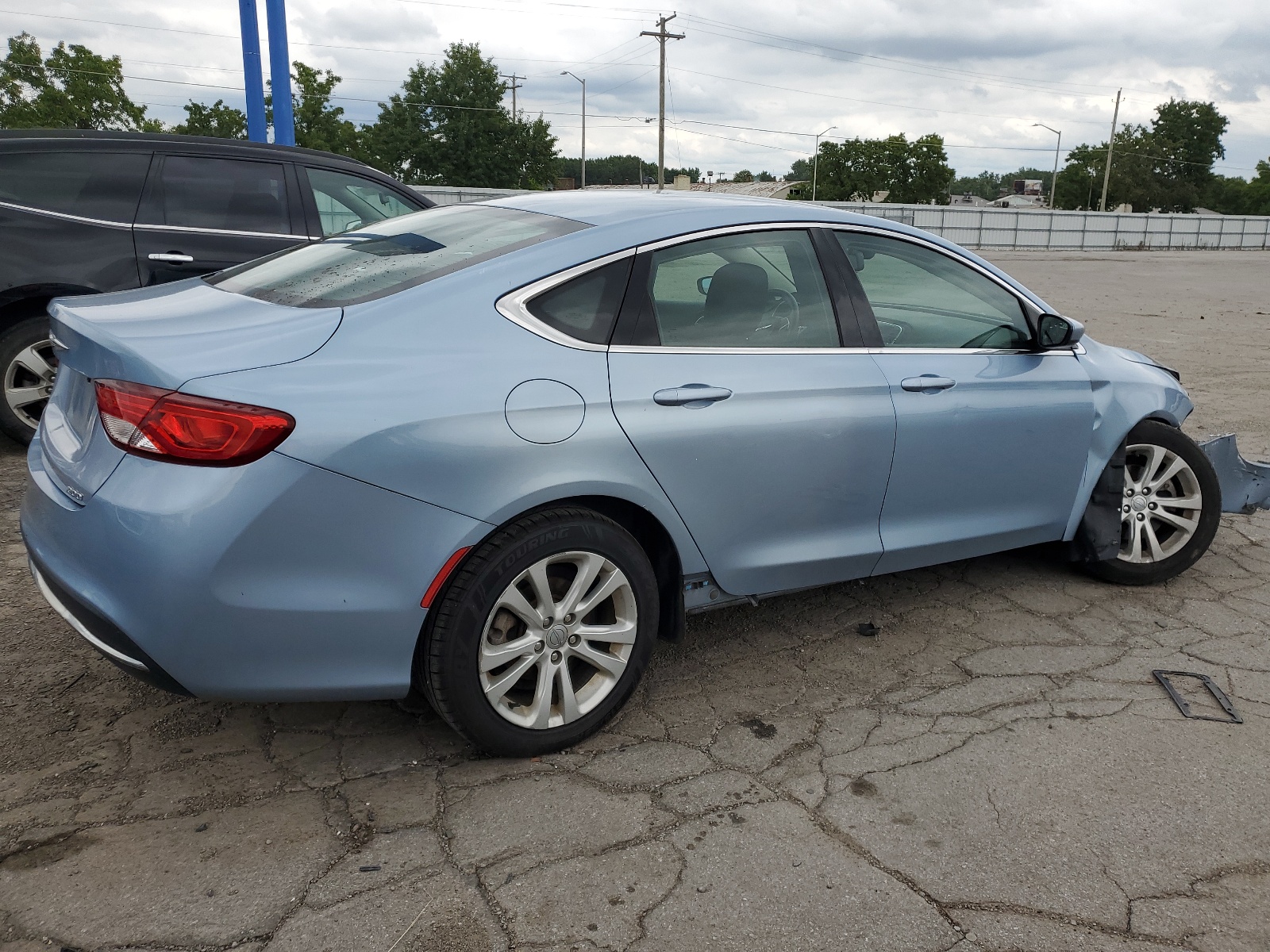 2015 Chrysler 200 Limited vin: 1C3CCCAB8FN646831