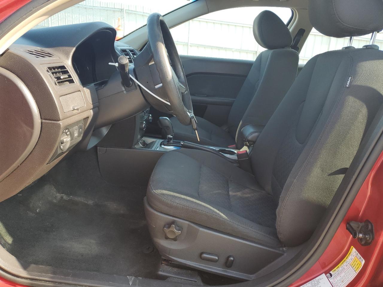 2011 Ford Fusion Se VIN: 3FAHP0HA5BR260267 Lot: 67268154