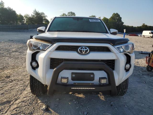 Паркетники TOYOTA 4RUNNER 2015 Белый