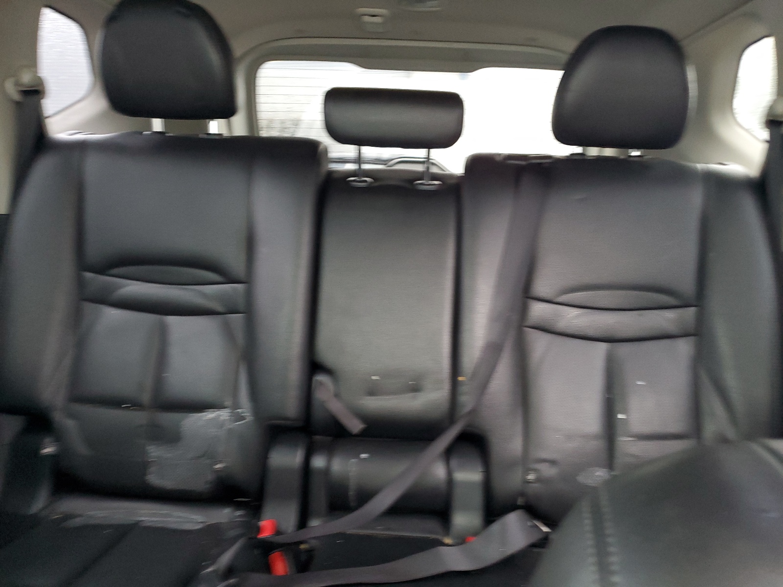 5N1AT2MV7JC752819 2018 Nissan Rogue S