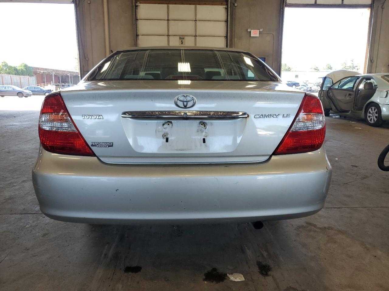 2003 Toyota Camry Le VIN: 4T1BE32K93U727981 Lot: 65872734