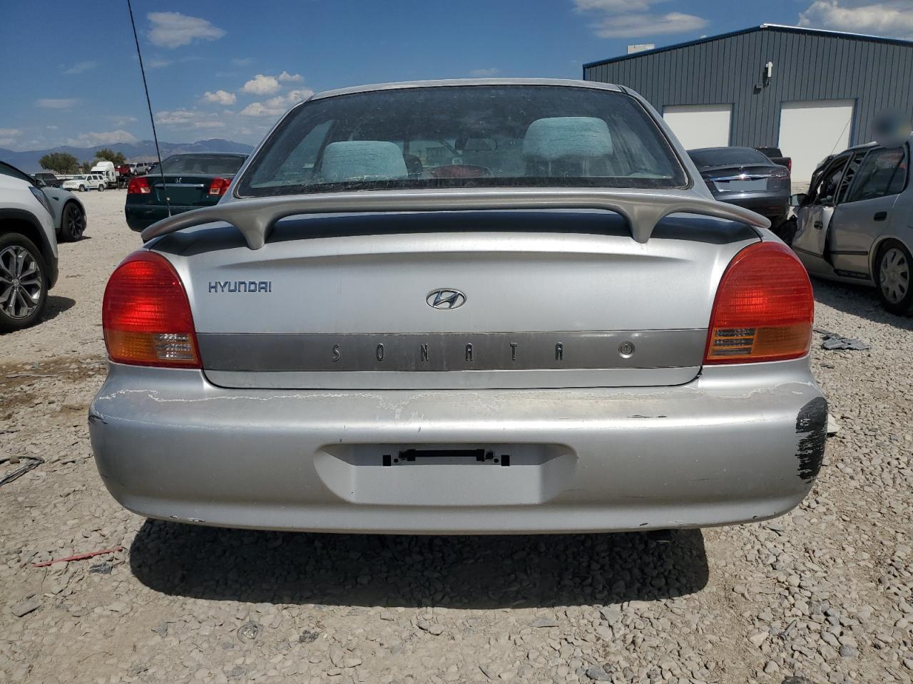 2001 Hyundai Sonata Gl VIN: KMHWF25S71A420666 Lot: 66323564