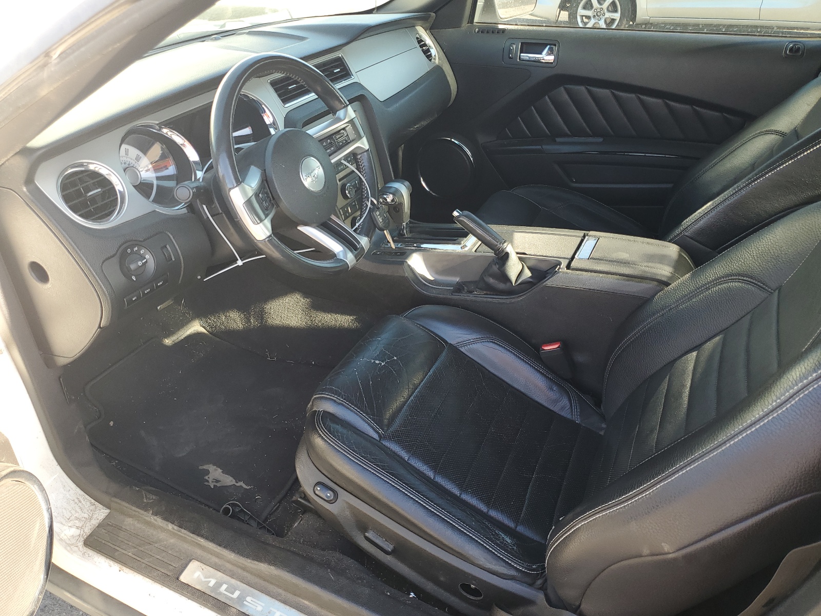 1ZVBP8EN3A5145591 2010 Ford Mustang