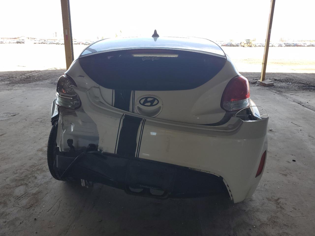 2013 Hyundai Veloster VIN: KMHTC6AD1DU093744 Lot: 66194794