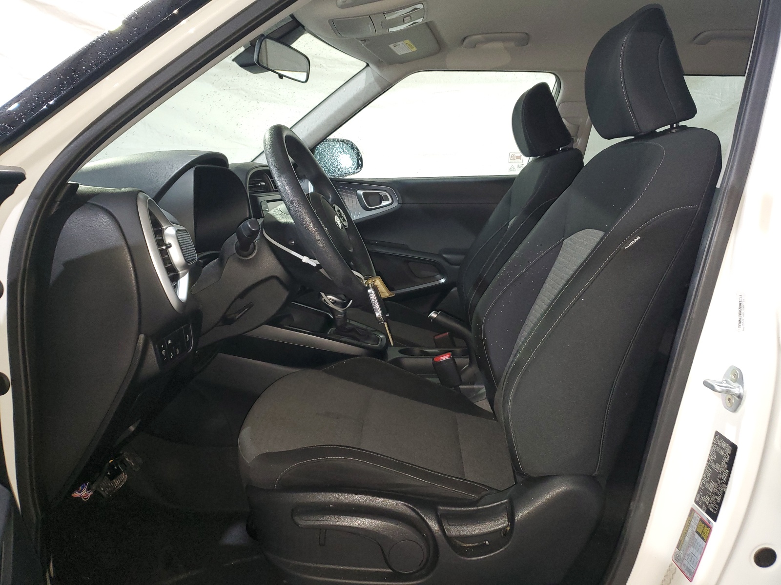 KNDJ23AU3L7001026 2020 Kia Soul Lx