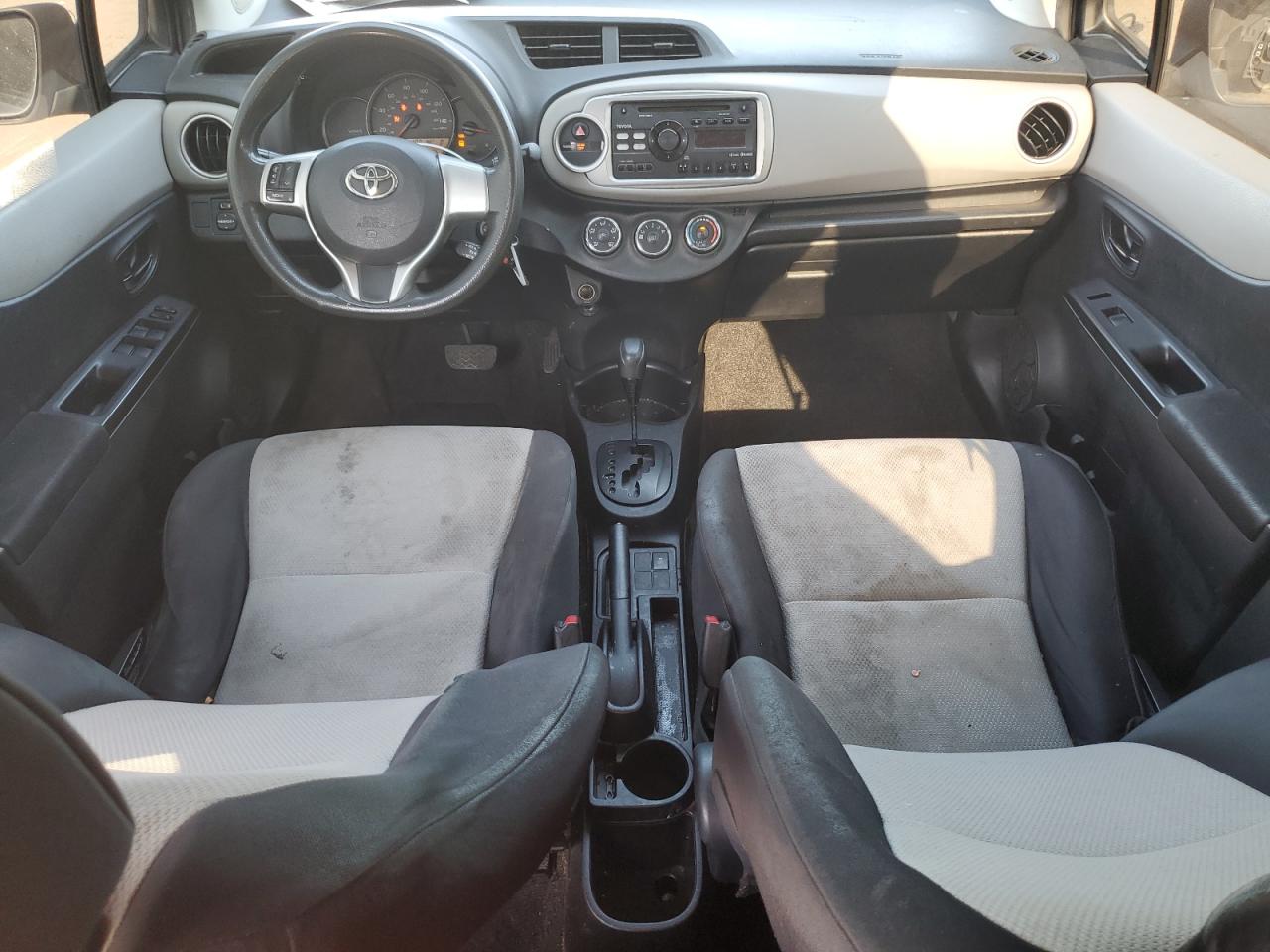 JTDKTUD34DD557665 2013 Toyota Yaris