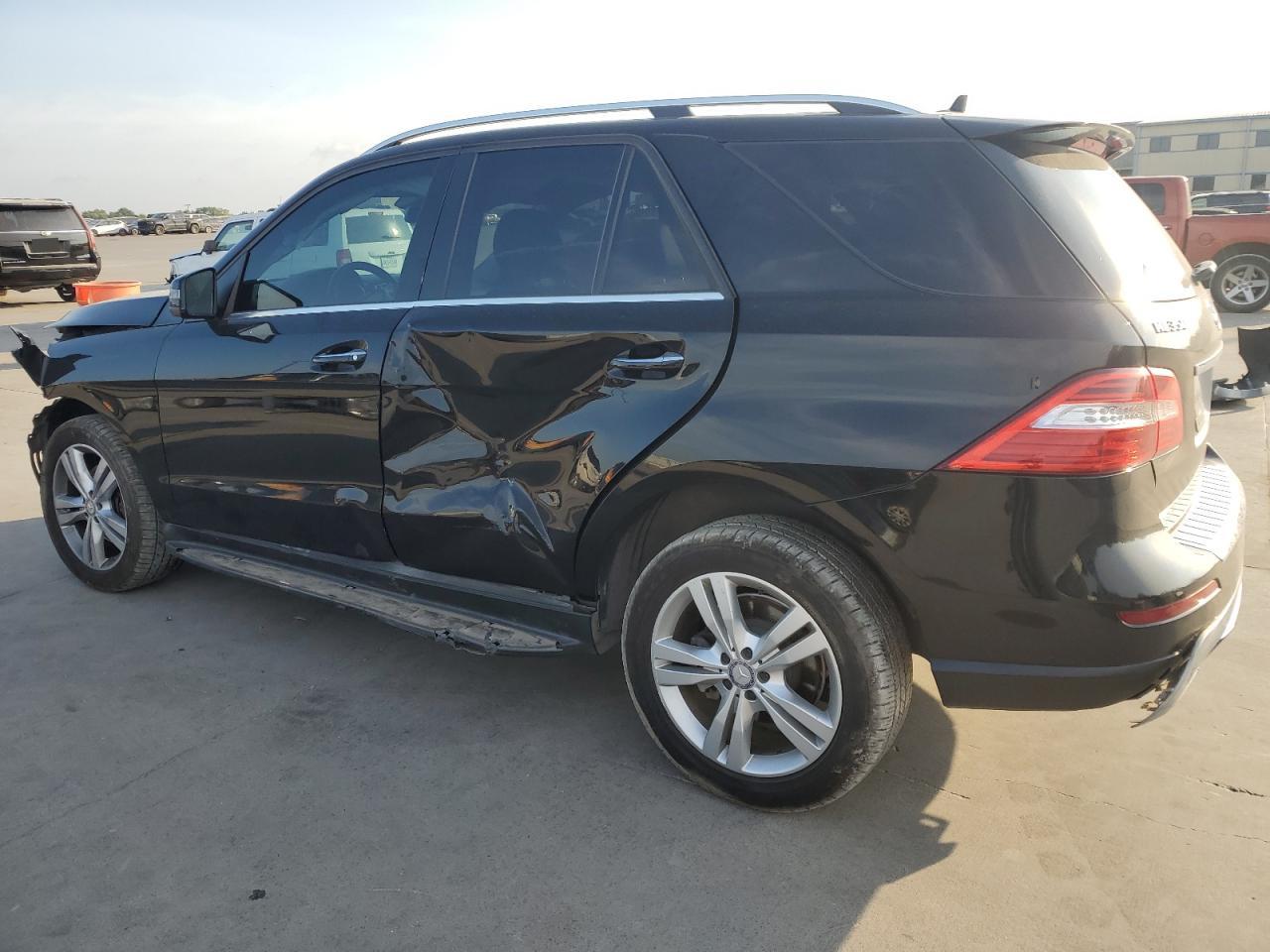 VIN 4JGDA5JB7EA404728 2014 MERCEDES-BENZ M-CLASS no.2