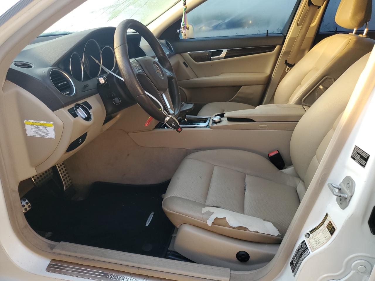 2013 Mercedes-Benz C 250 VIN: WDDGF4HB1DA831684 Lot: 66776664