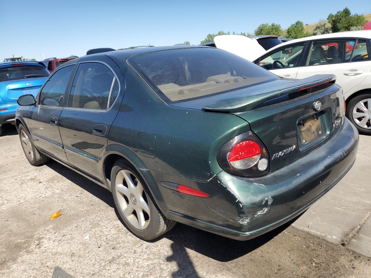 JN1CA31D5YT526084 2000 Nissan Maxima Gle