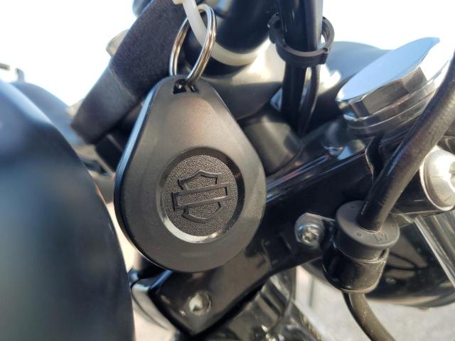  HARLEY-DAVIDSON XL883 N 2022 Чорний