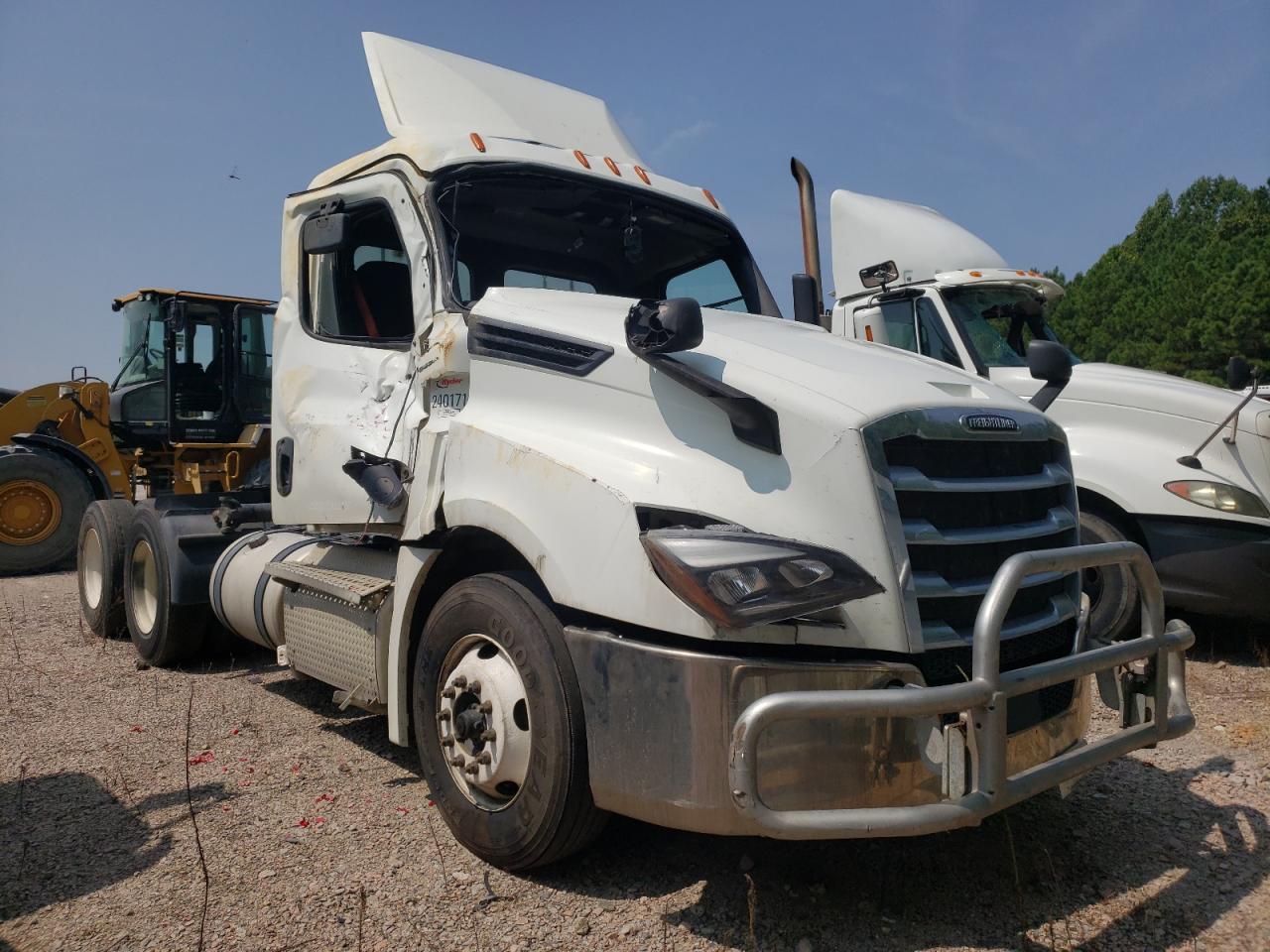 2020 Freightliner Cascadia 126 for Sale in Charles City, VA - Rollover