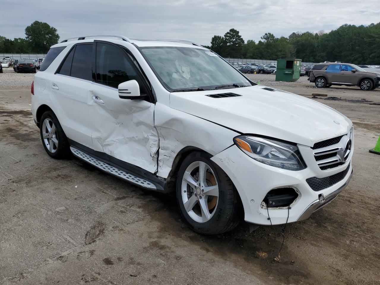 VIN 4JGDA5JB1GA693897 2016 MERCEDES-BENZ GLE-CLASS no.4