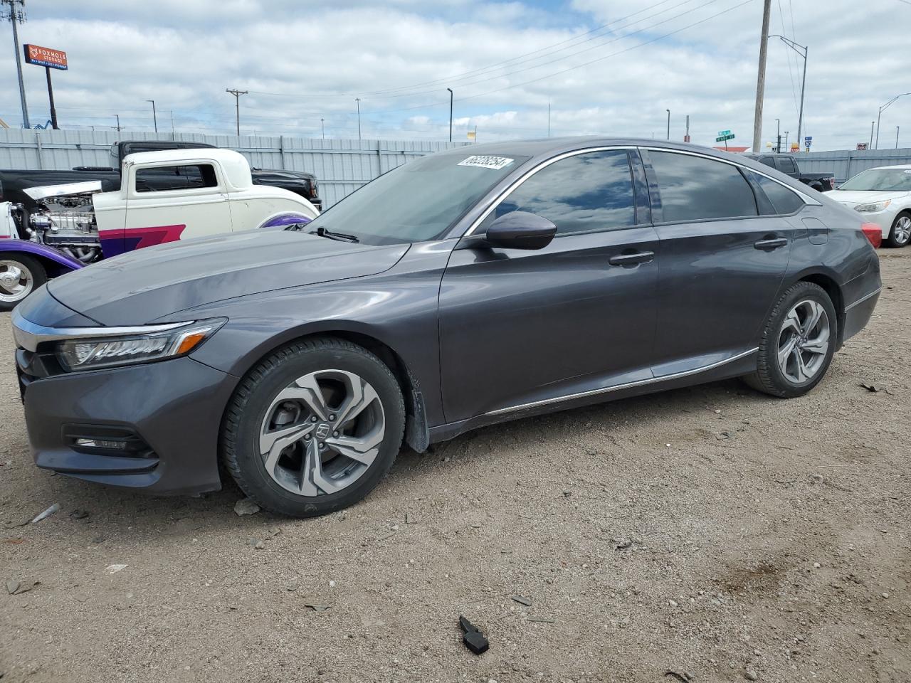 1HGCV1F54JA176330 2018 HONDA ACCORD - Image 1