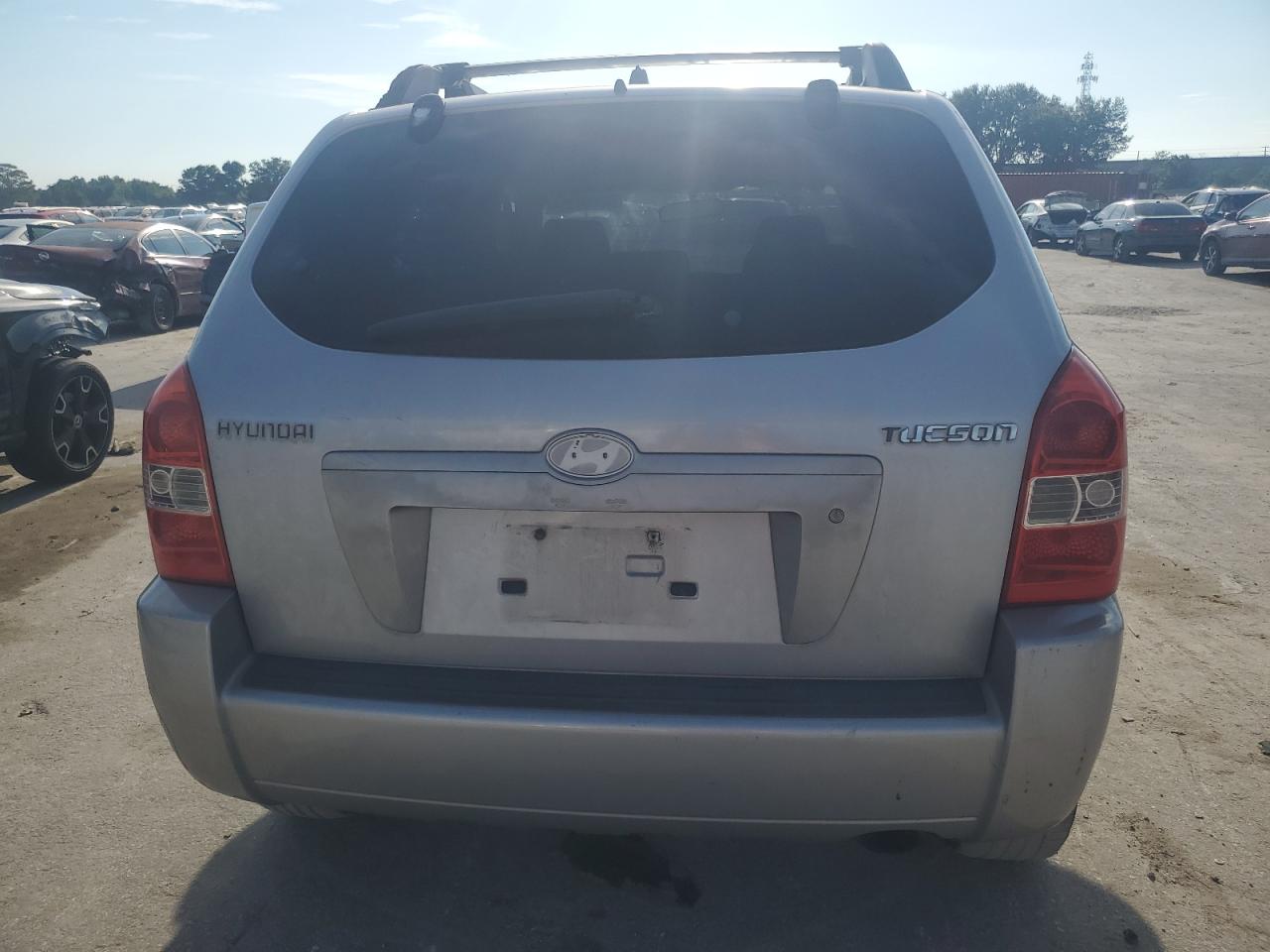 2005 Hyundai Tucson Gl VIN: KM8JM12B75U152804 Lot: 68084984