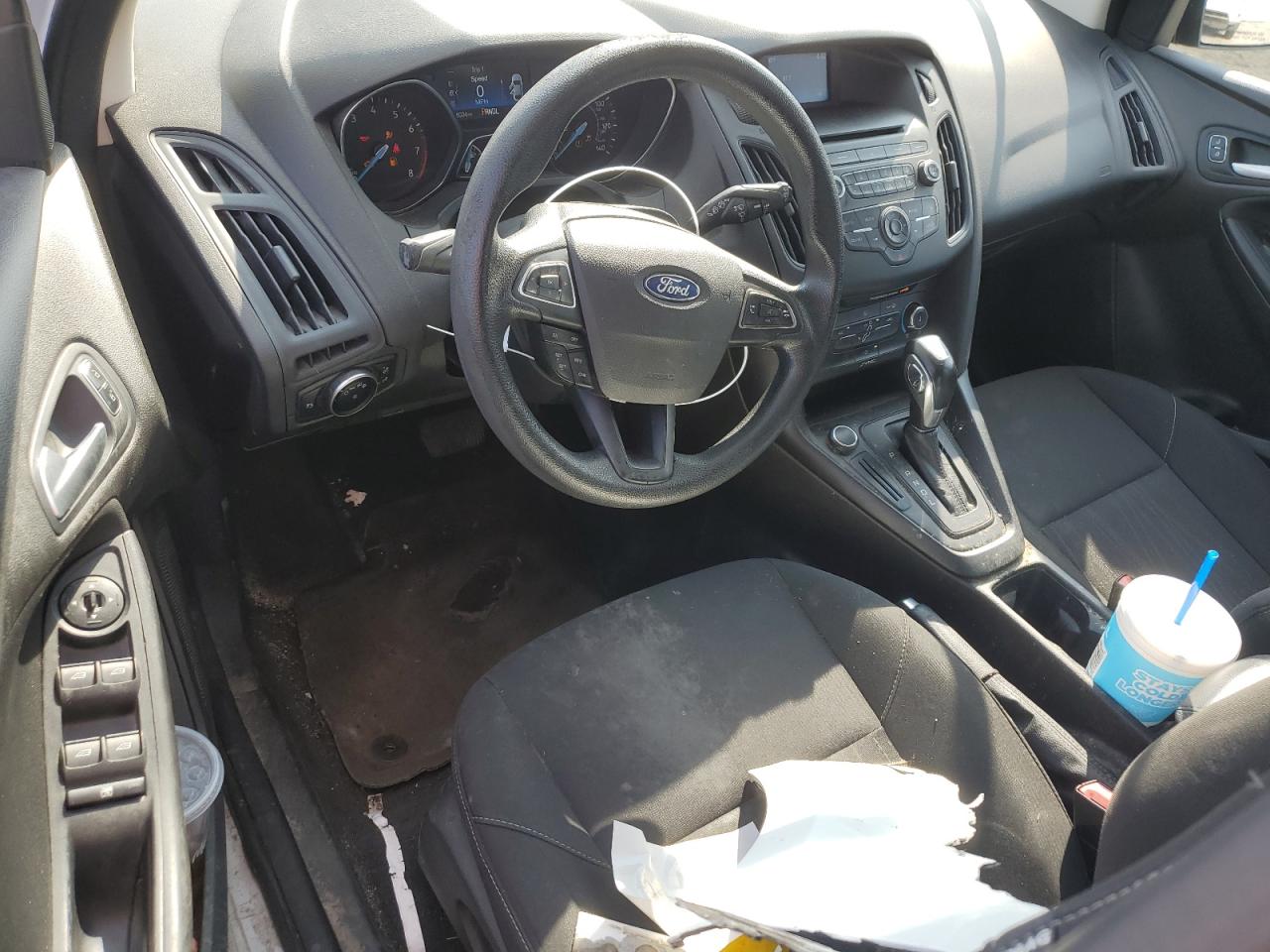 1FADP3K22GL393432 2016 Ford Focus Se