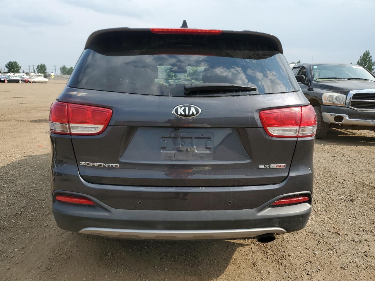 5XYPHDA18HG269259 2017 Kia Sorento Ex