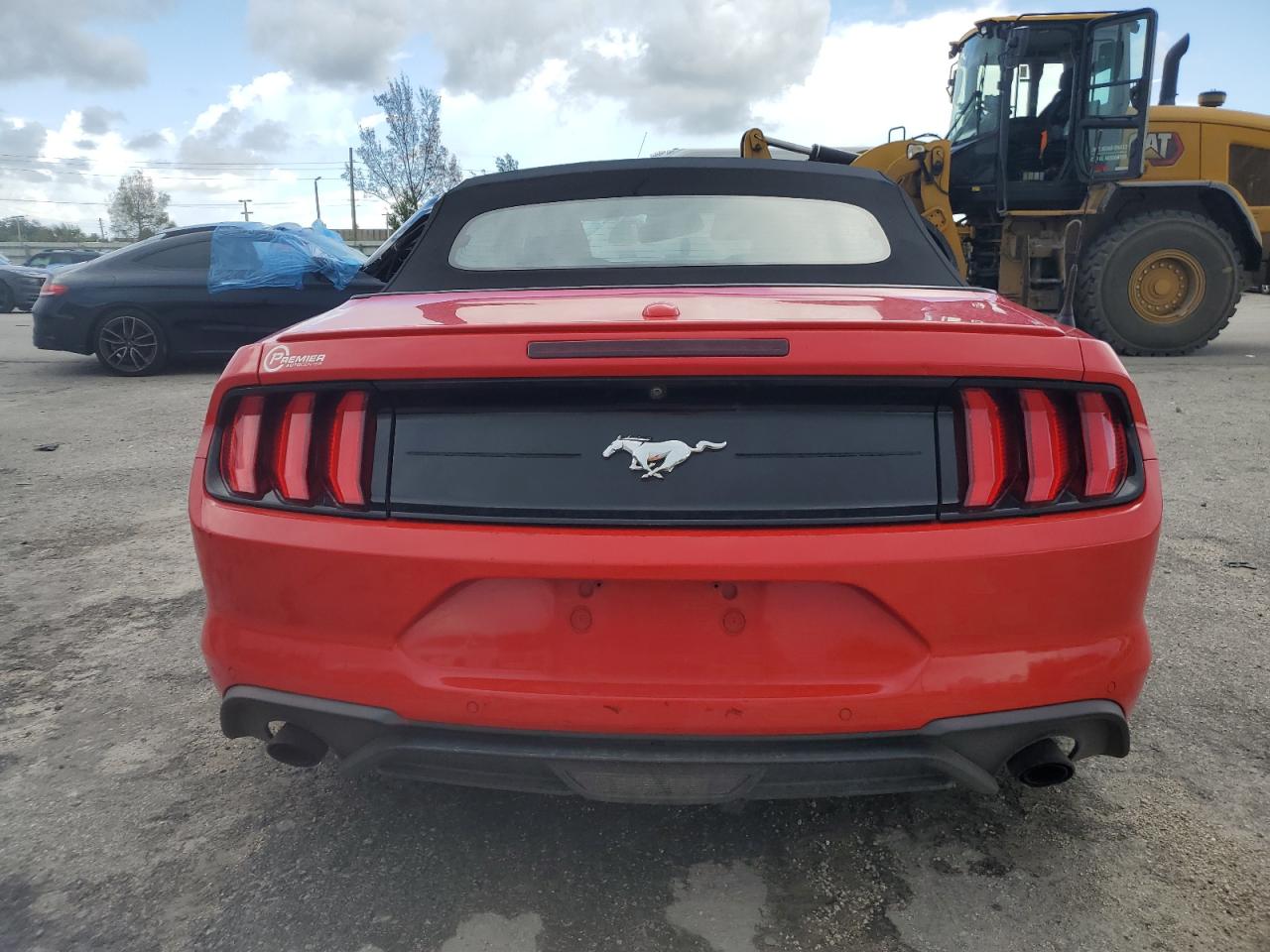 2018 Ford Mustang VIN: 1FATP8UH6J5110021 Lot: 69372574