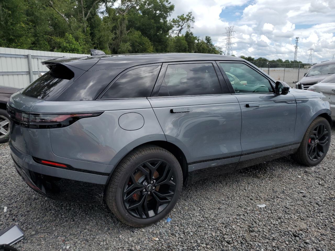 2024 Land Rover Range Rover - Image 3