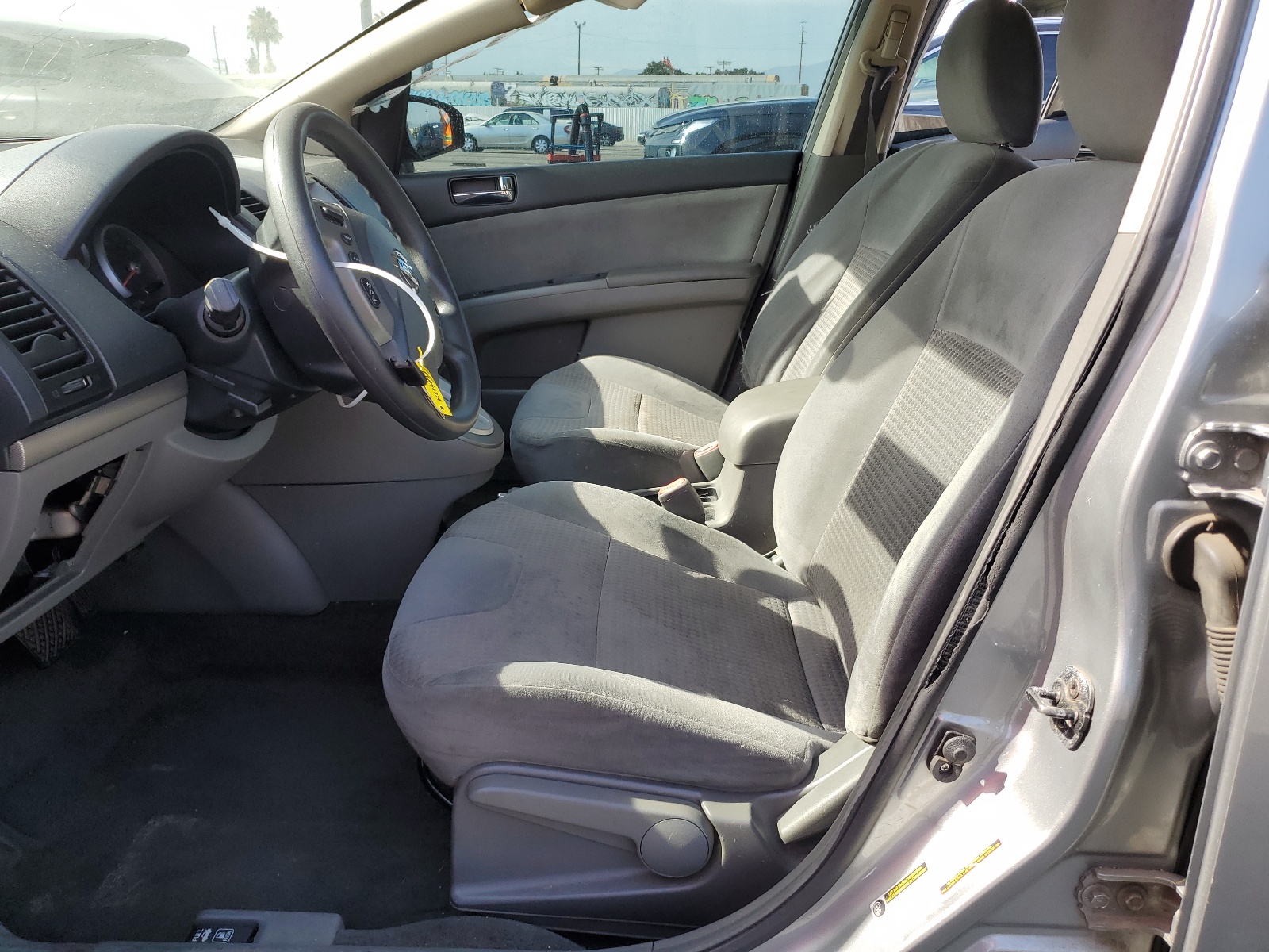 3N1AB61EX8L719012 2008 Nissan Sentra 2.0