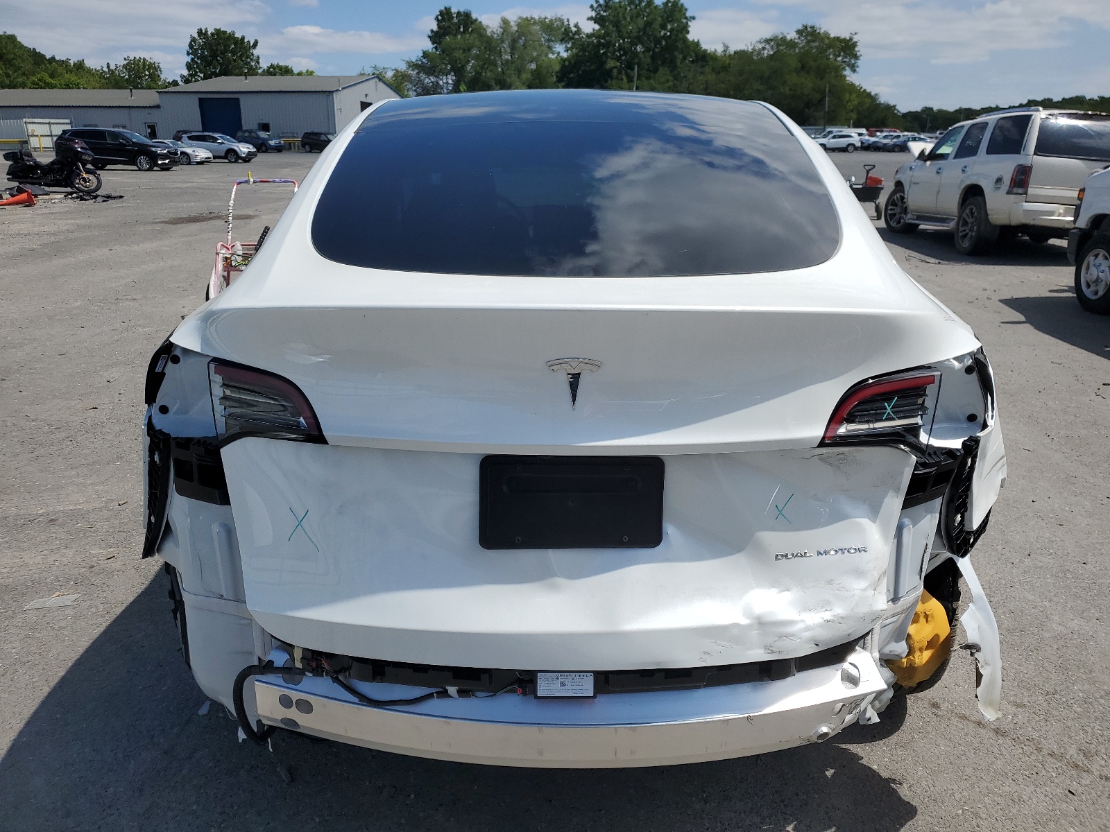 7SAYGDEE7PA208978 2023 Tesla Model Y