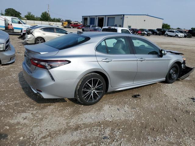 4T1T11BK4NU068344 Toyota Camry SE 3