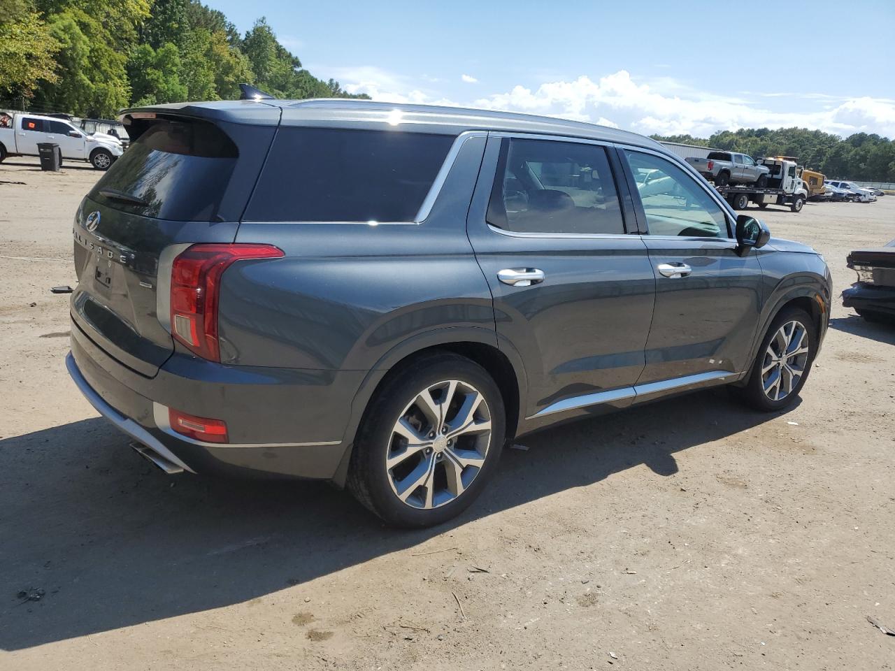 2021 Hyundai Palisade - Image 3