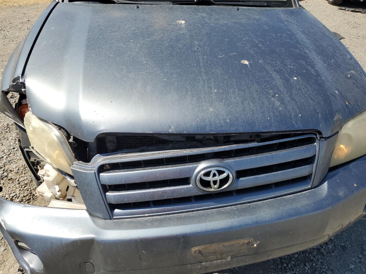 2005 Toyota Highlander - Image 12
